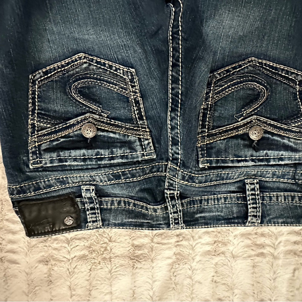 Silver brand Suki mid slim boot jeans
